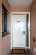 Elite Paradise 2 Bedroom Condo by RedAwning