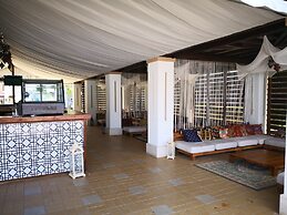 Paradise Gardens & Dunes Hotel