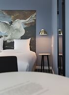 Corendon Urban Amsterdam Schiphol Airport Hotel