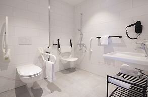 Corendon Urban Amsterdam Schiphol Airport Hotel