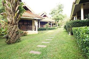 Aquavana Haad Rin Resort