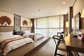 Peach Blossom Resort Hotel