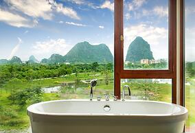 Peach Blossom Resort Hotel