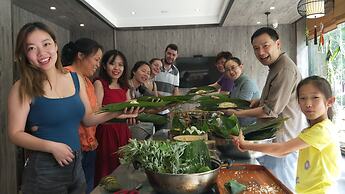 Peach Blossom Resort Hotel