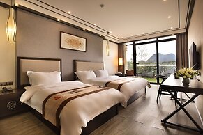 Peach Blossom Resort Hotel