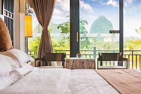 Peach Blossom Resort Hotel