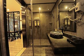 Peach Blossom Resort Hotel