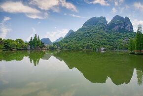 Peach Blossom Resort Hotel