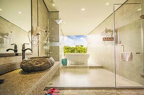 Peach Blossom Resort Hotel