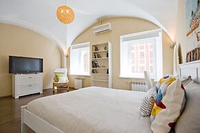 Emperoom near Summer Garden