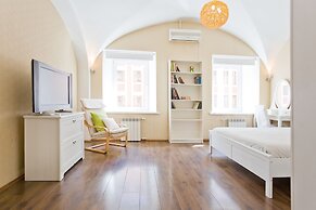 Emperoom near Summer Garden