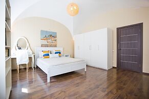 Emperoom near Summer Garden