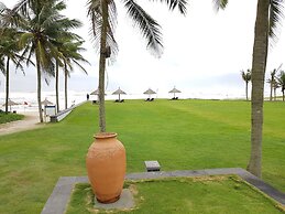 Ocean Resort 3 Bedrooms Danang Living