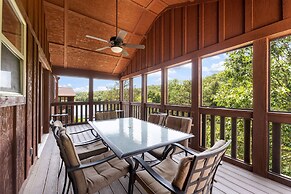 Timeless Memories Lodge 6 Bedroom Cabin by RedAwning