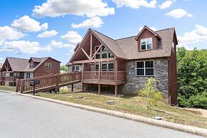 Timeless Memories Lodge 6 Bedroom Cabin by RedAwning