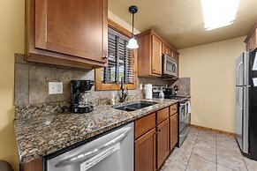Makin Memories Lodge 6 Bedroom Cabin by RedAwning