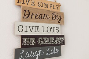 Duloch Apartments KW