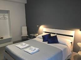 Vatican Central Suites