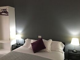 Vatican Central Suites