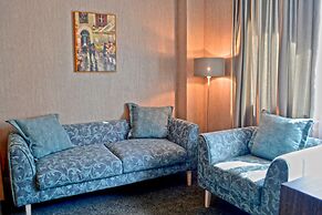 Redline Hotel