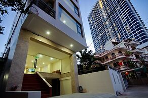 Harvey Hotel & Apartments