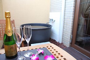 Hotel & Resort BaliAn Tomei Kawasaki IC - Adults Only