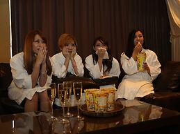 Hotel & Resort BaliAn Tomei Kawasaki IC - Adults Only