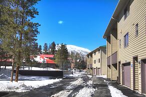 732b Meadow Creek 2 Bedroom Townhouse by RedAwning