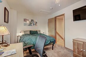 732b Meadow Creek 2 Bedroom Townhouse by RedAwning