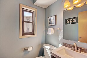 732b Meadow Creek 2 Bedroom Townhouse by RedAwning