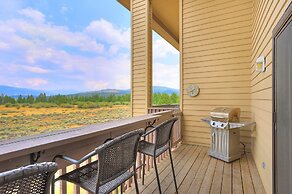 732b Meadow Creek 2 Bedroom Townhouse by RedAwning