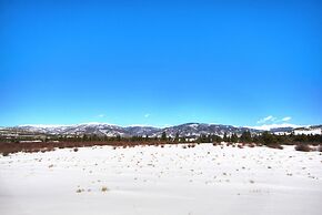 732b Meadow Creek 2 Bedroom Townhouse by RedAwning