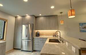 732b Meadow Creek 2 Bedroom Townhouse by RedAwning