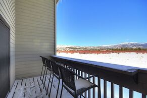 732b Meadow Creek 2 Bedroom Townhouse by RedAwning