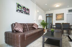 Cozy TownHouse HuaLampong