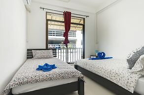 Cozy TownHouse HuaLampong