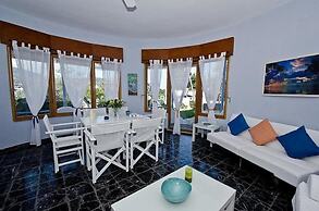 Karavos Sea View Apartments