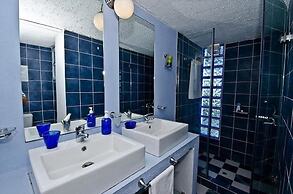 Karavos Sea View Apartments