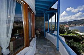 Karavos Sea View Apartments