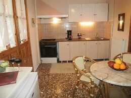 Karavos Sea View Apartments