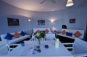 Karavos Sea View Apartments