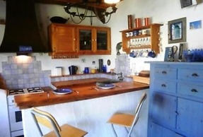 Karavos Sea View Apartments