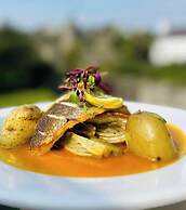 The Harbour House Hotel