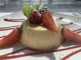 The Harbour House Hotel