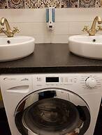 Capsule Hotel InterQUBE Tretyakovskaya