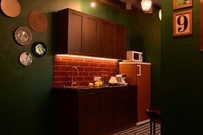 Capsule Hotel InterQUBE Tretyakovskaya