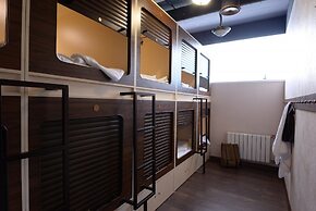Capsule Hotel InterQUBE Tretyakovskaya