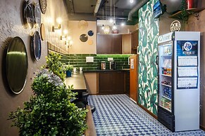 Capsule Hotel InterQUBE Tretyakovskaya