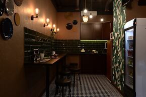 Capsule Hotel InterQUBE Tretyakovskaya