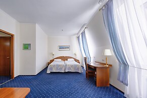 Atlas Park Hotel